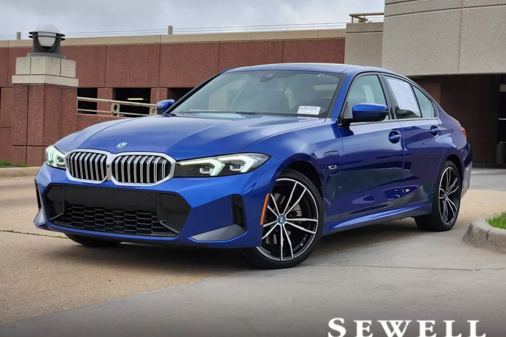 2023 Bmw 330e photo 1
