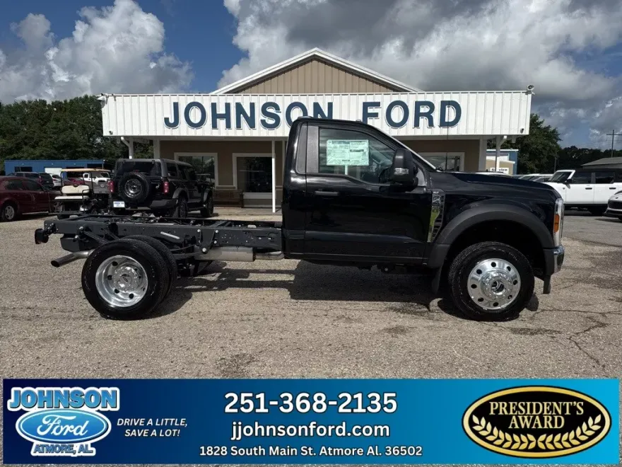 2025 Ford F-450 XLT photo 1