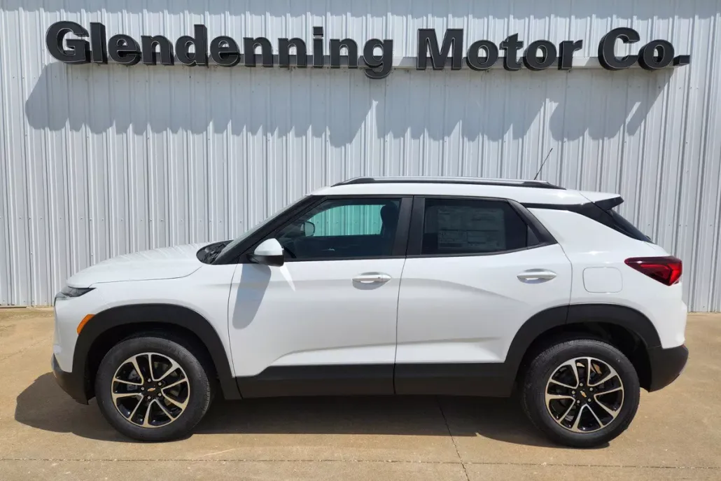 2026 Chevrolet Trailblazer LT photo 1