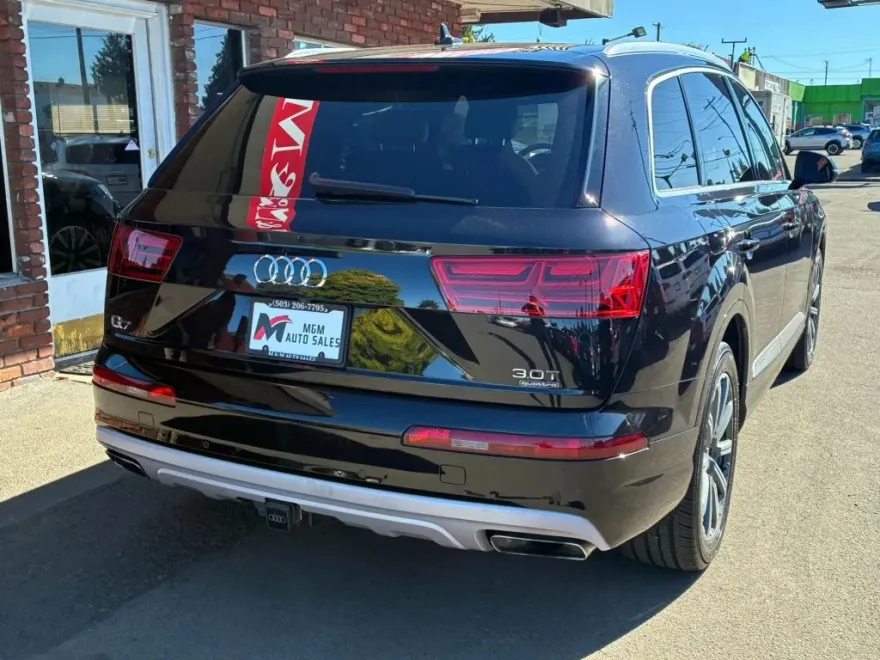 2017 Audi Q7 3.0T Premium Plus photo 1