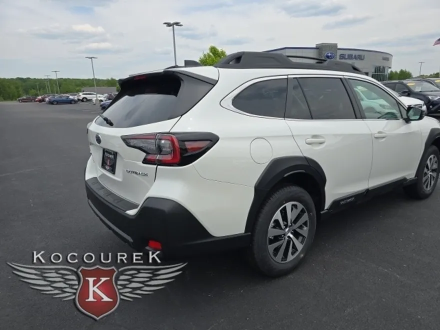 2025 Subaru Outback Premium photo 1