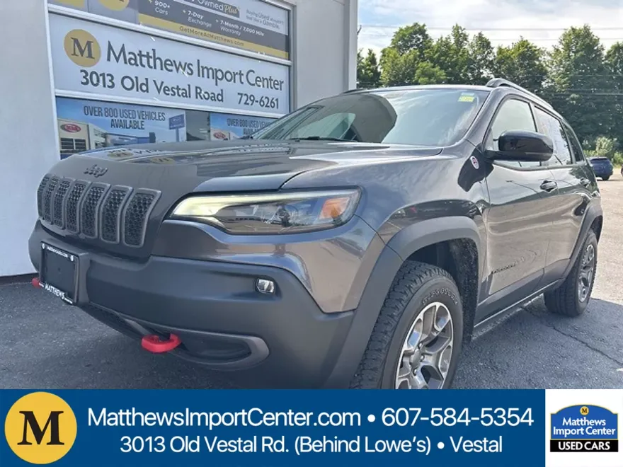 2022 Jeep Cherokee Trailhawk photo 1