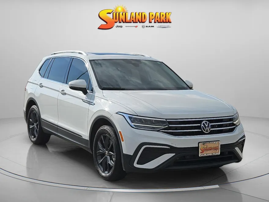 2024 Volkswagen Tiguan SE Wolfsburg Edition photo 1