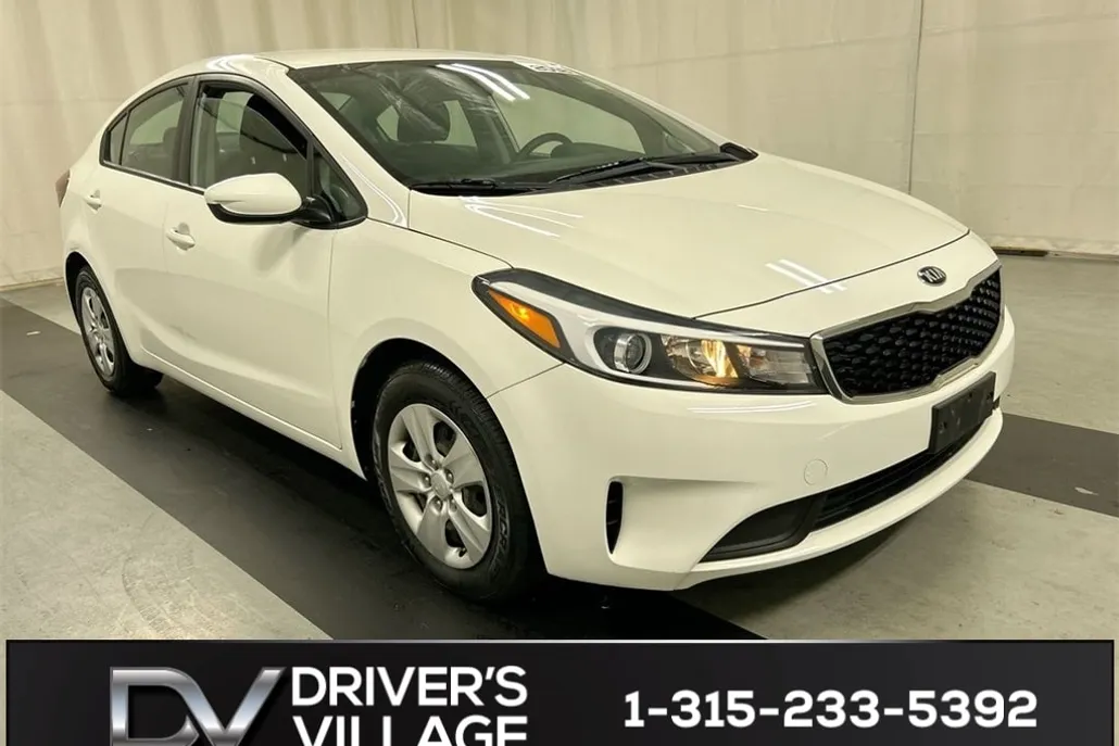 2018 Kia Forte LX Base photo 1