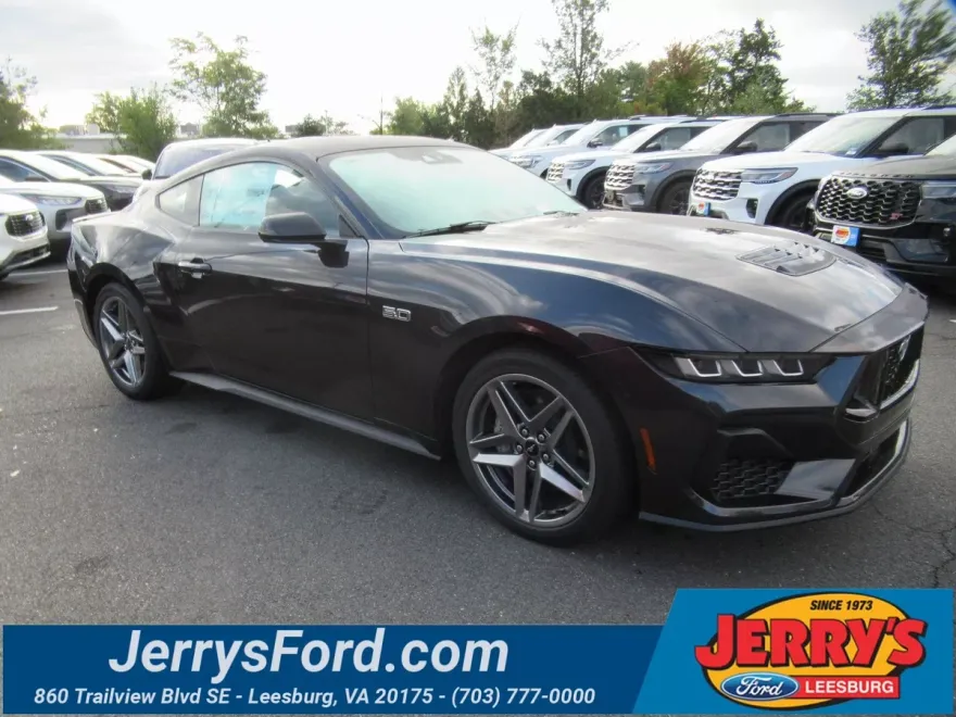 2024 Ford Mustang GT photo 1