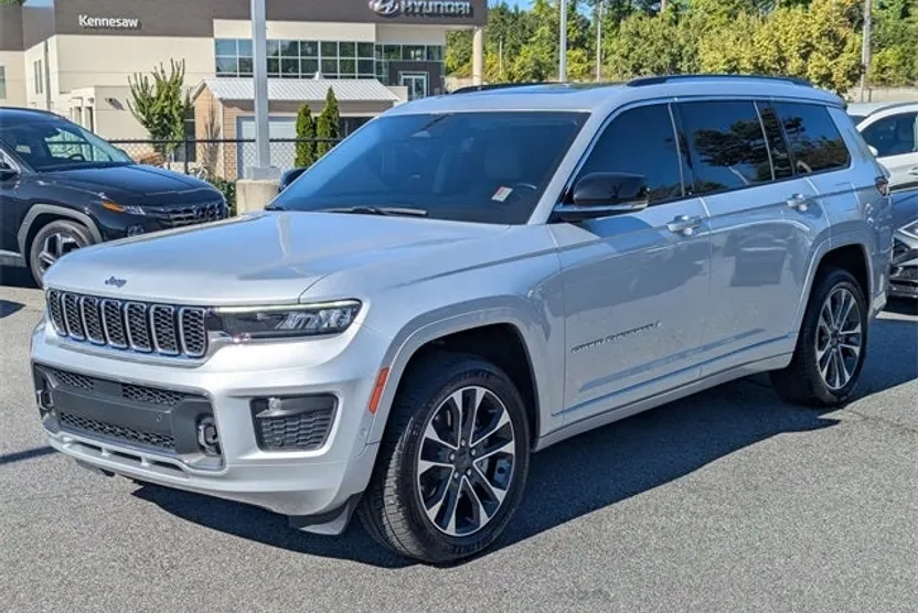 2021 Jeep Grand Cherokee Overland photo 1