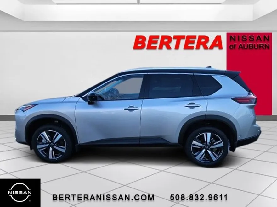 2025 Nissan Rogue SL photo 1