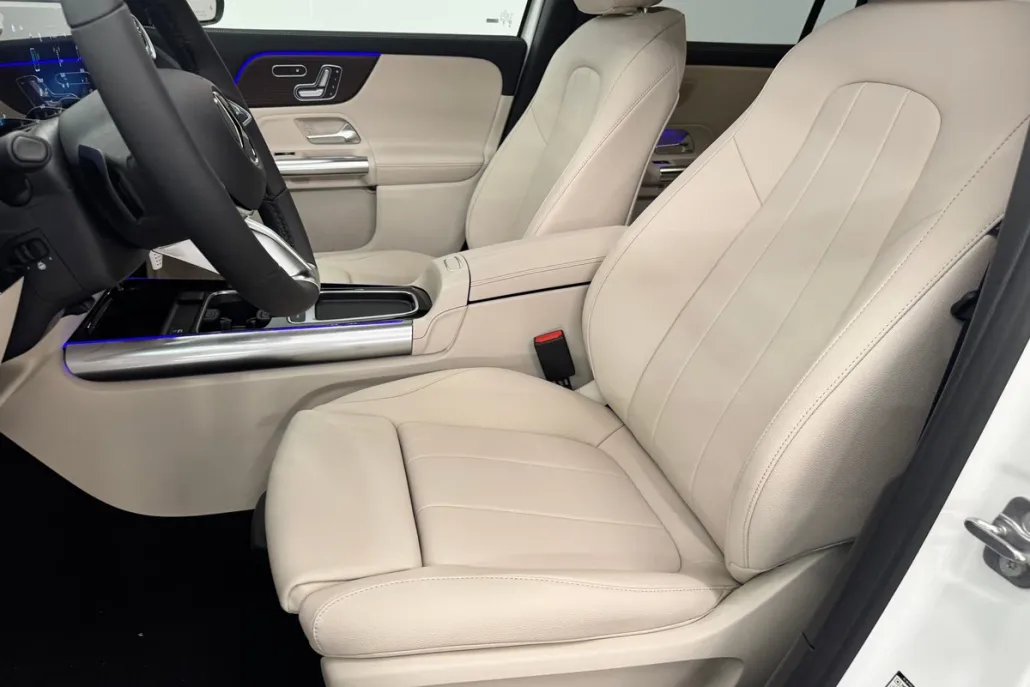 2026 Mercedes Benz GLA 250 4MATIC photo 1