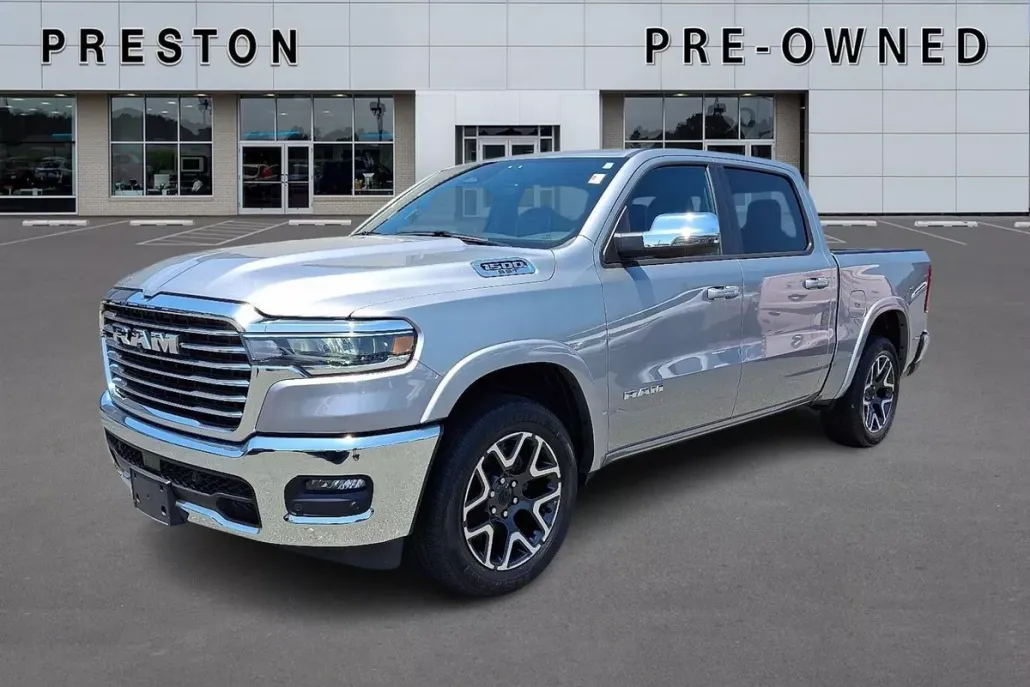 2025 Ram 1500 Laramie photo 1