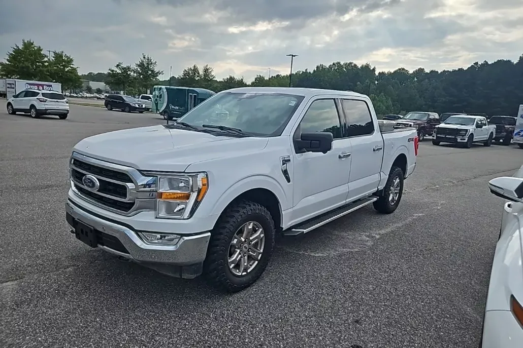 2023 Ford F-150 XL STX photo 1
