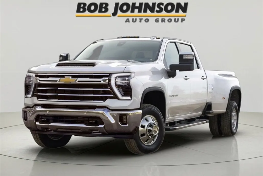 2025 Chevrolet Silverado 3500HD LT photo 1