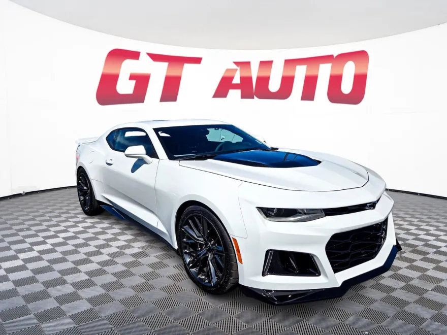 2022 Chevrolet Camaro ZL1 photo 1