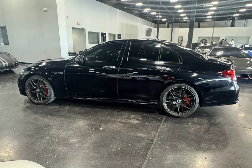 2019 Mercedes Benz E AMG 63 S photo 1