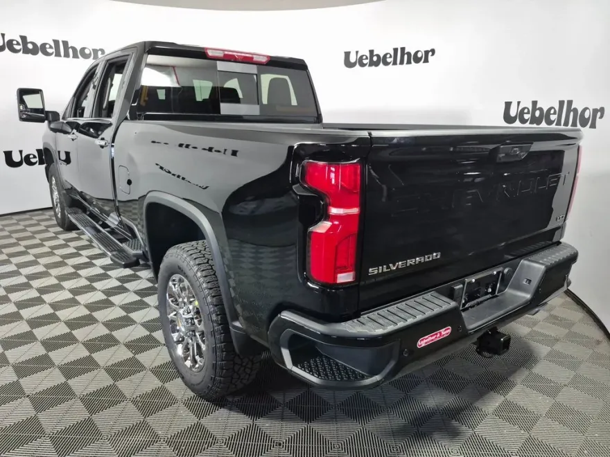 2026 Chevrolet Silverado 2500HD LTZ photo 1