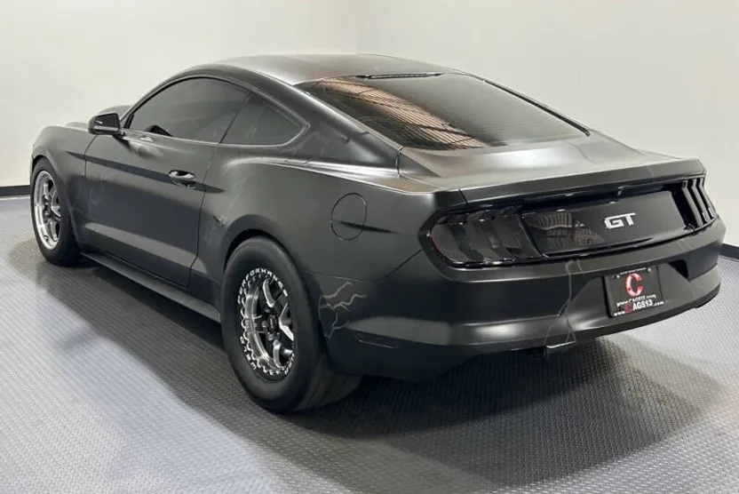 2017 Ford Mustang GT photo 1