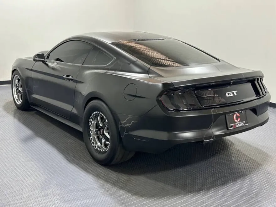 2017 Ford Mustang GT photo 1