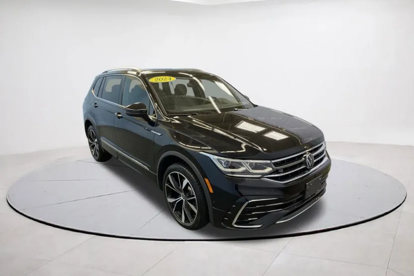 2024 Volkswagen Tiguan SEL R-Line Black photo 1