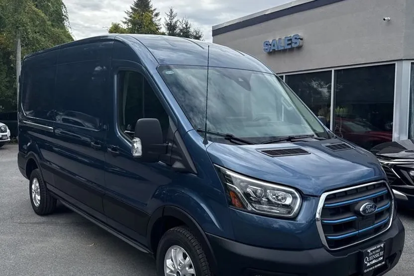 2023 Ford Transit photo 1