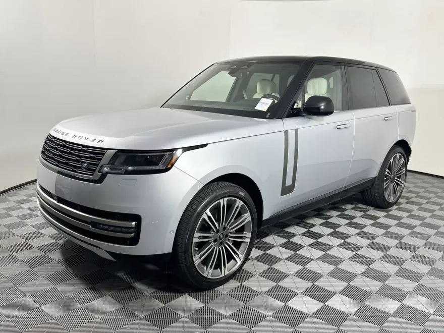2025 Land Rover Range Rover SE photo 1