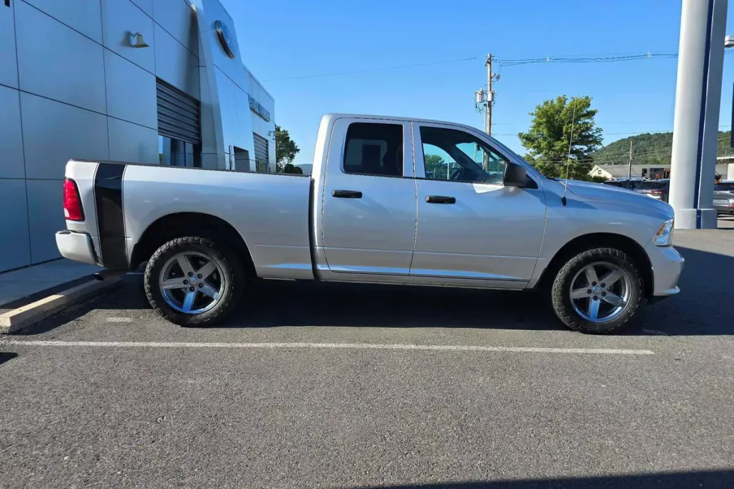 2017 Ram 1500 Express photo 1