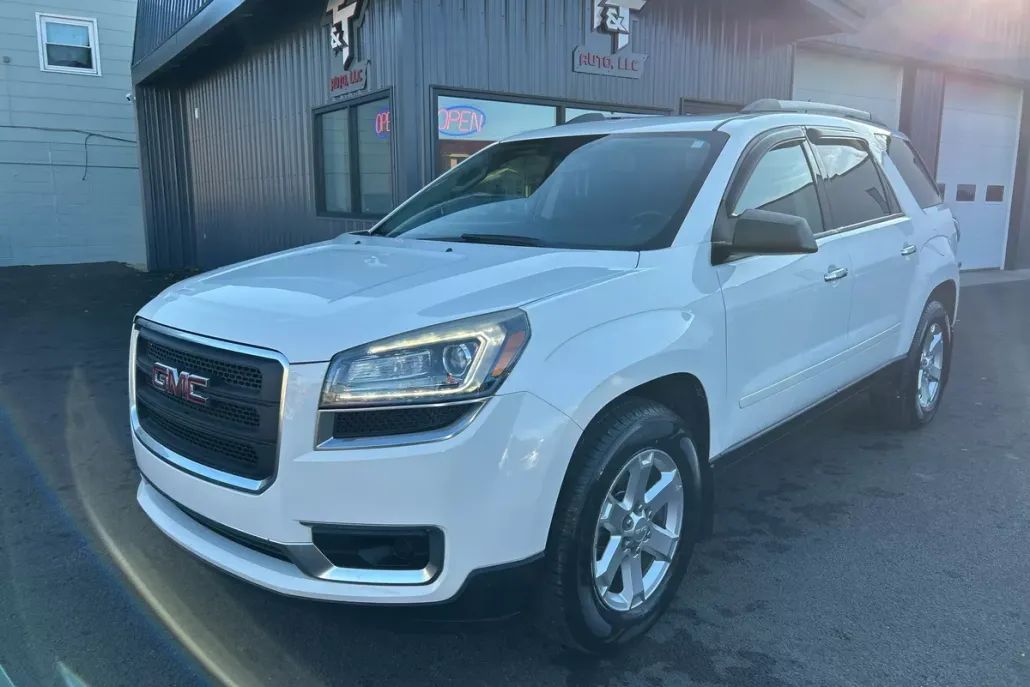 2015 Gmc Acadia SLE photo 1