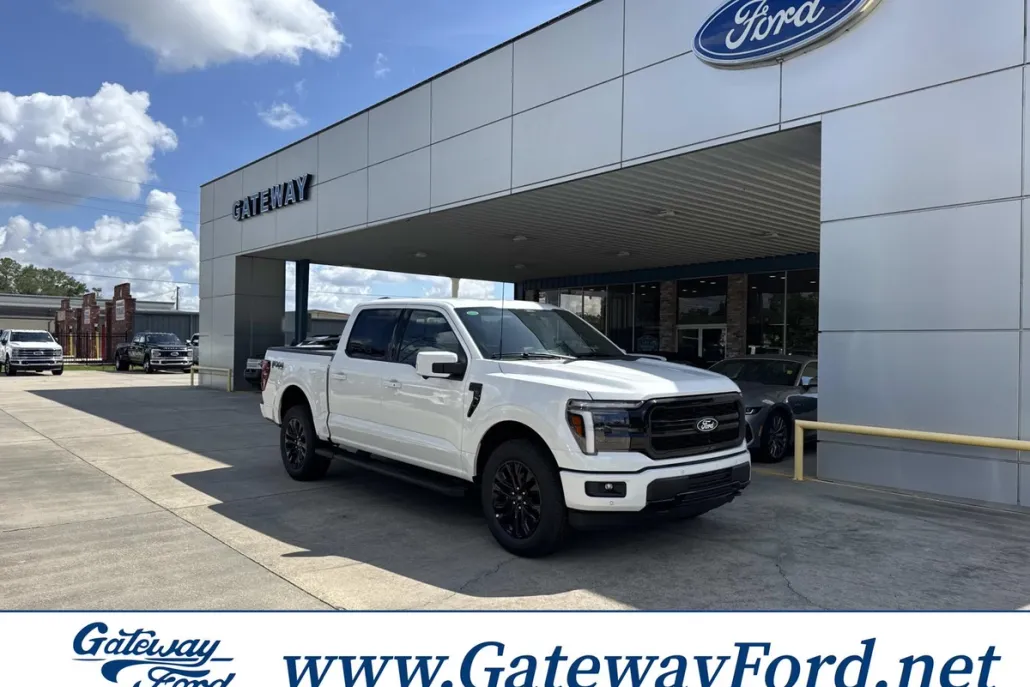 2025 Ford F-150 Lariat photo 1