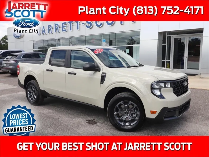 2025 Ford Maverick XLT photo 1