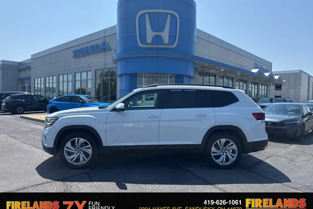 2022 Volkswagen Atlas V6 SE Technology photo 1