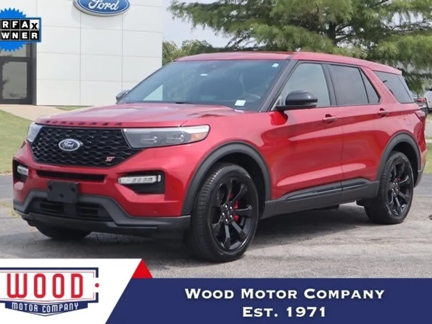 2022 Ford Explorer ST photo 1