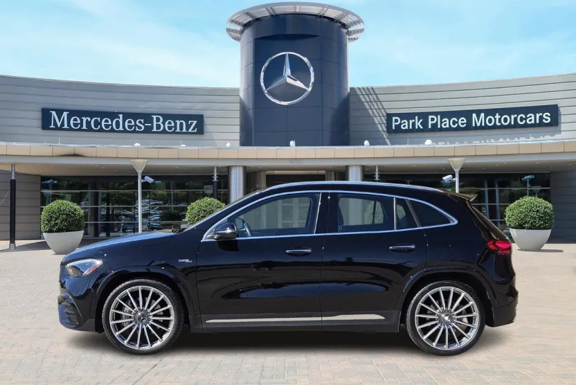 2025 Mercedes Benz GLA AMG 35 4MATIC photo 1