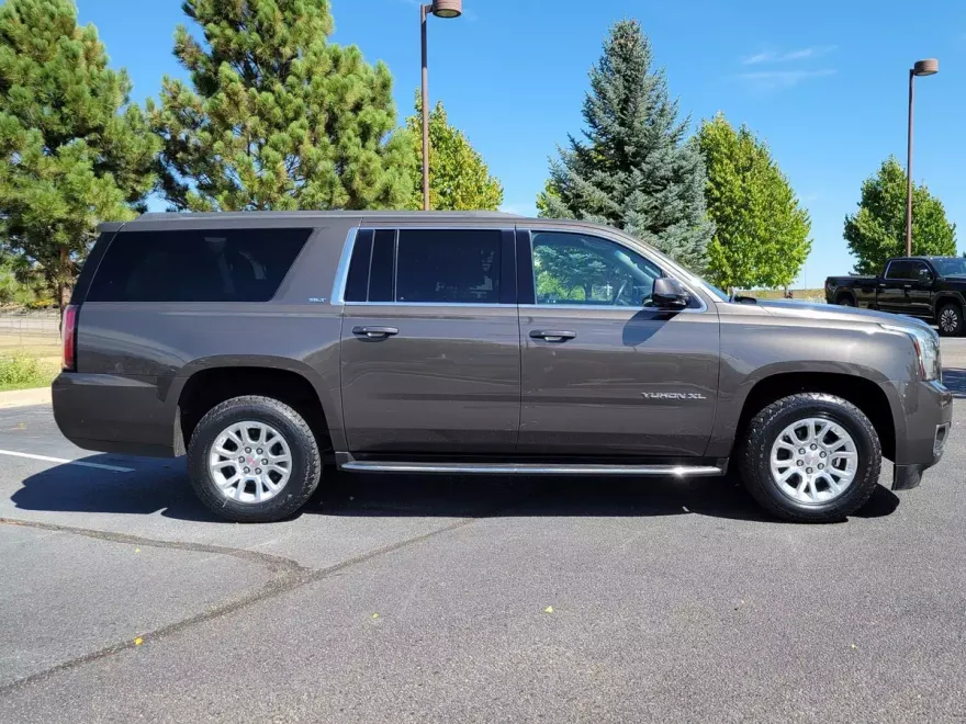 2020 Gmc Yukon XL SLT photo 1