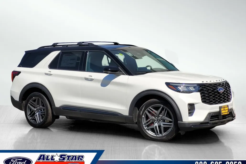 2025 Ford Explorer ST photo 1