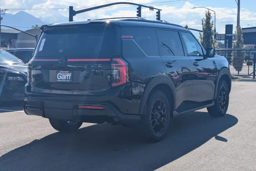 2026 Nissan Armada photo 1
