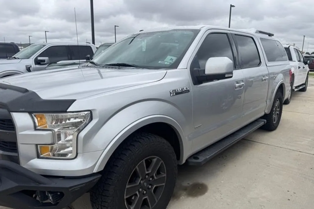 2017 Ford F-150 Lariat photo 1
