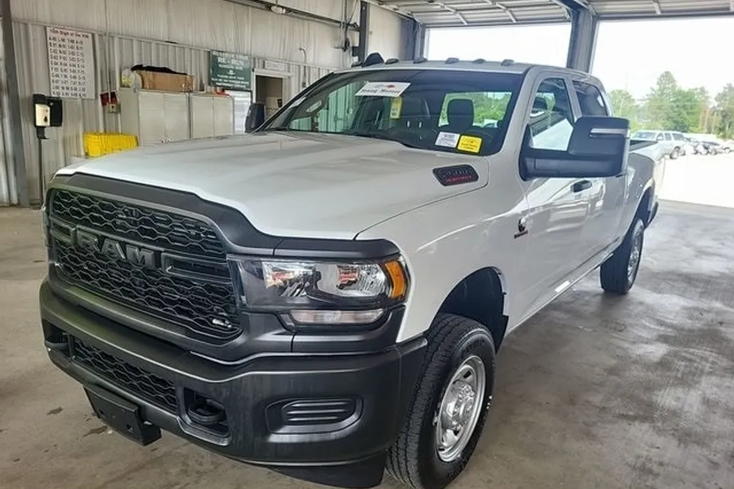 2024 Ram 2500 Tradesman photo 1