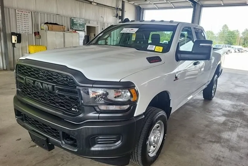 2024 Ram 2500 Tradesman photo 1
