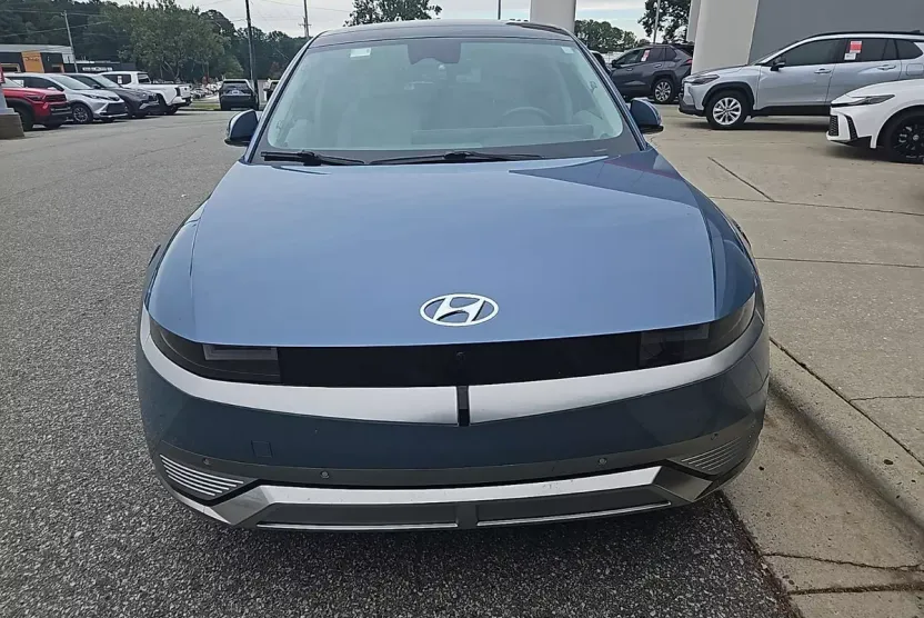 2023 Hyundai Ioniq 5 Limited photo 1