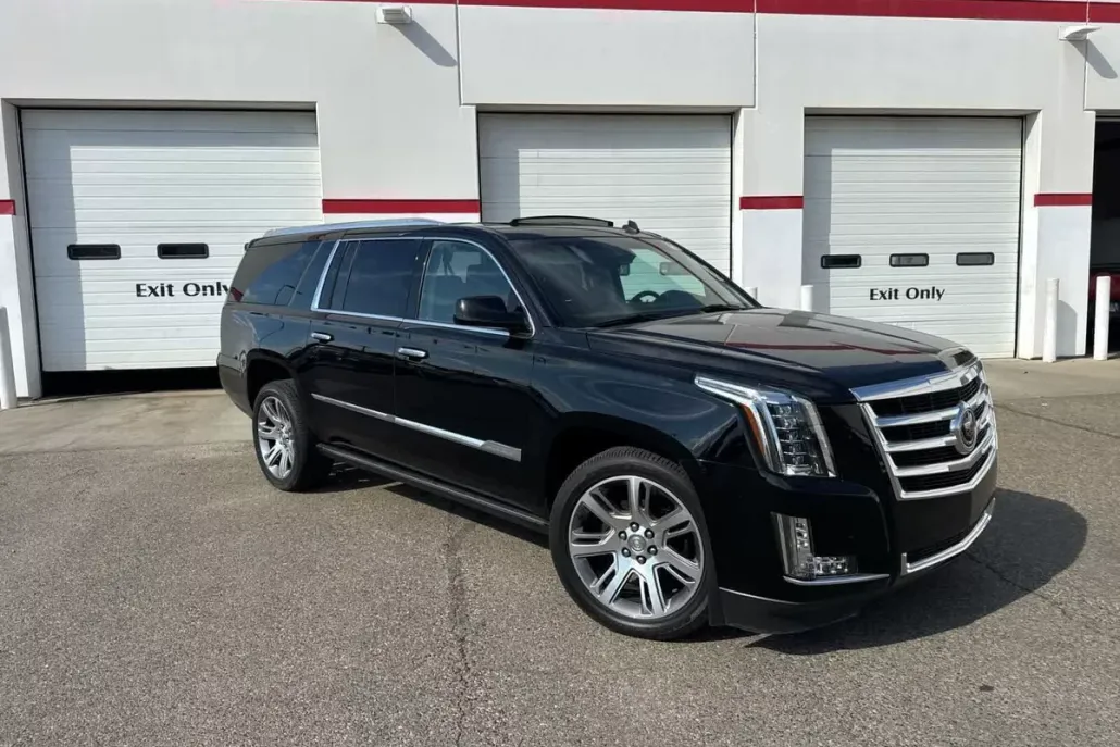 2015 Cadillac Escalade ESV Premium photo 1
