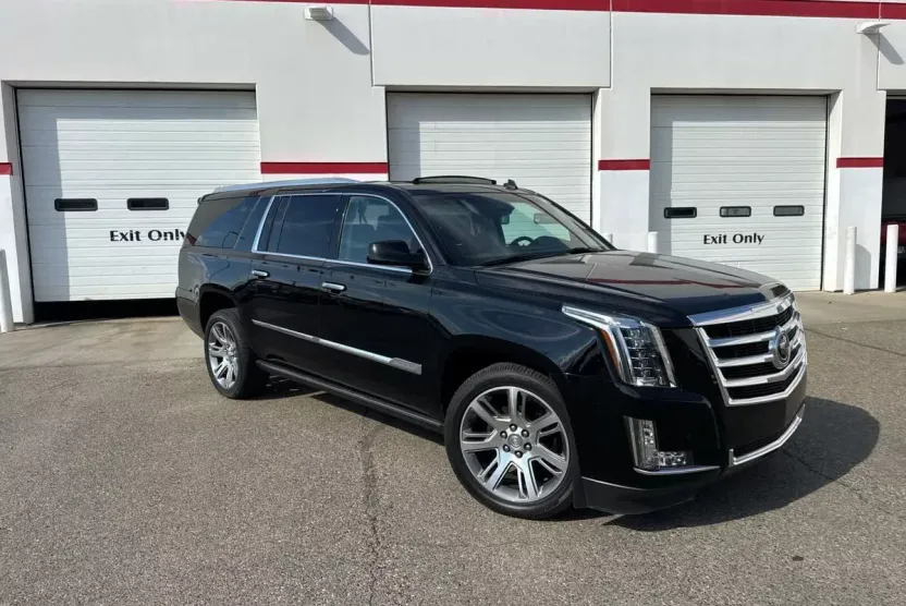 2015 Cadillac Escalade ESV Premium photo 1