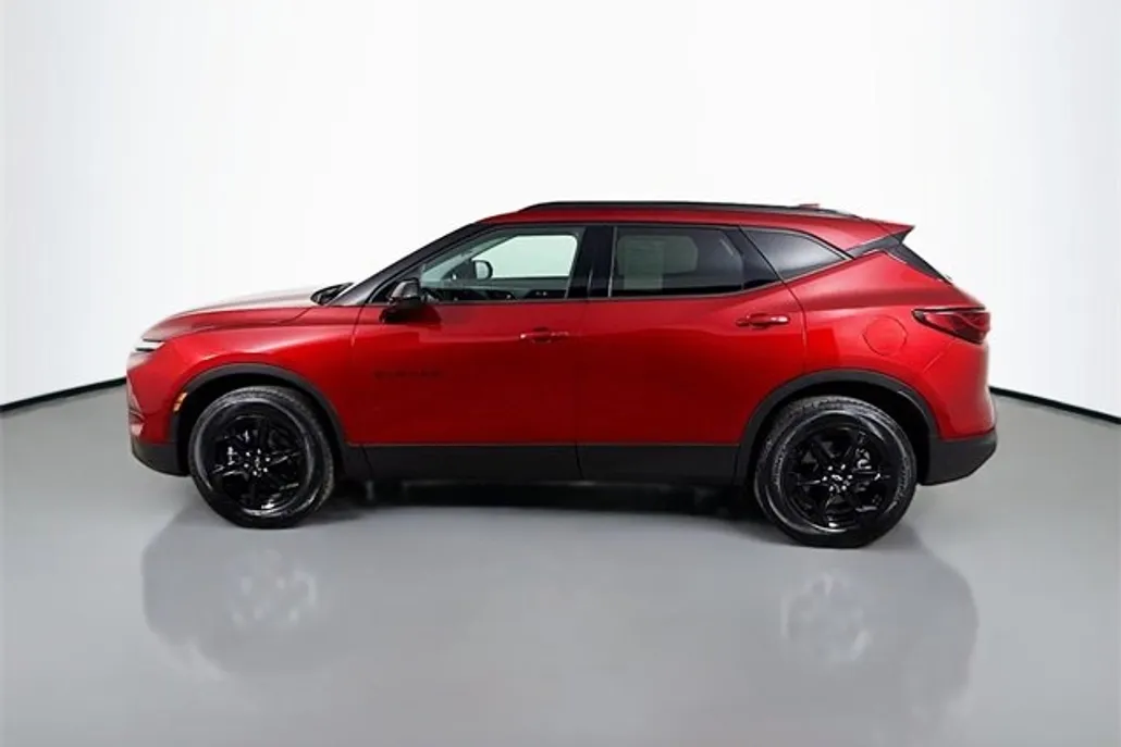 2025 Chevrolet Blazer 2LT photo 1