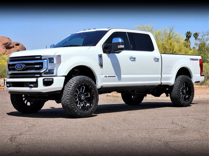 2022 Ford F-350 Platinum photo 1