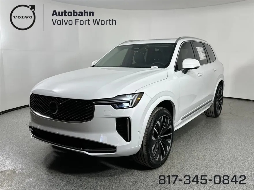 2025 Volvo XC90 AWD Plus photo 1