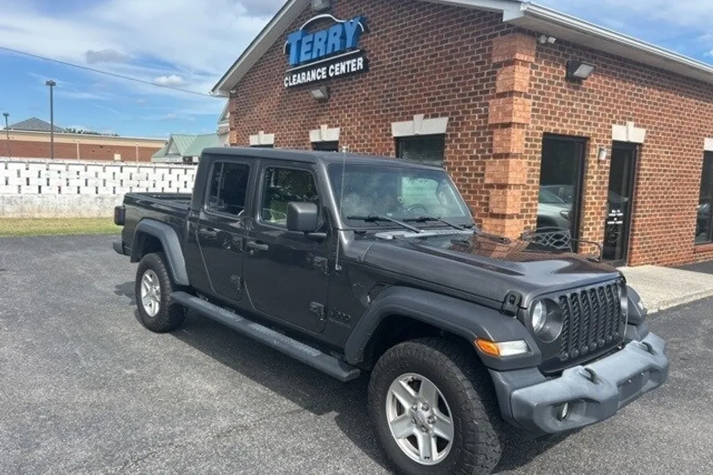2020 Jeep Gladiator Sport photo 1
