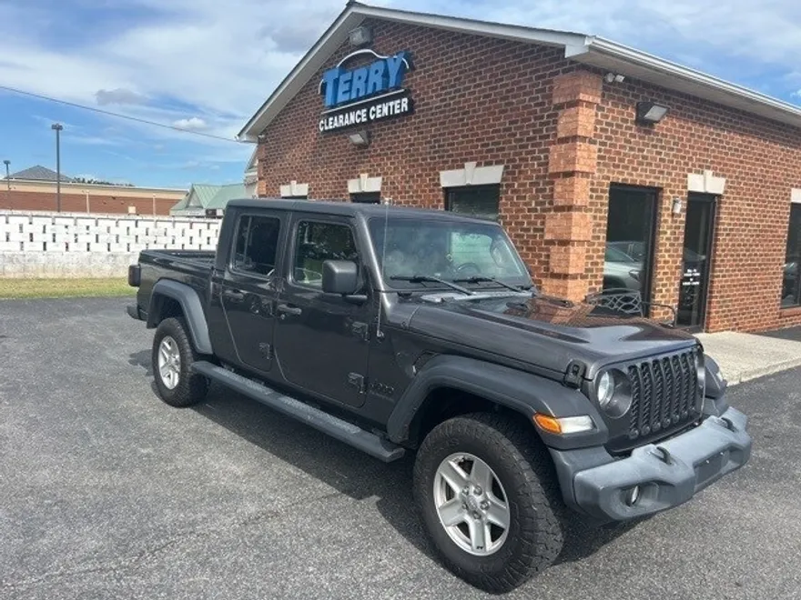 2020 Jeep Gladiator Sport photo 1