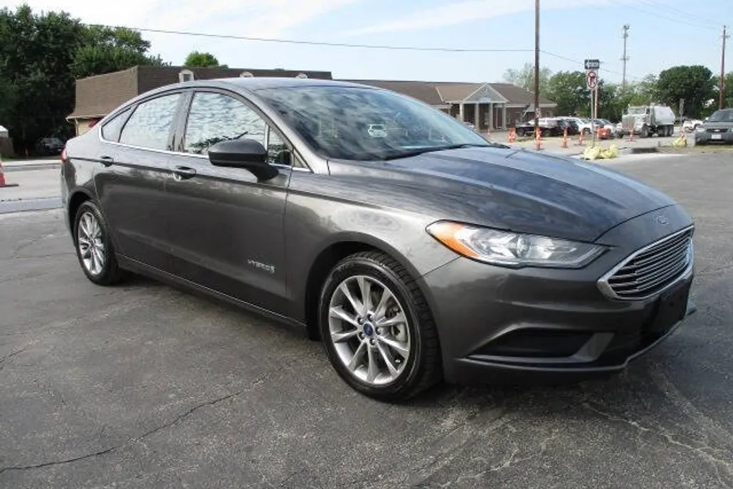 2017 Ford Fusion Hybrid S photo 1