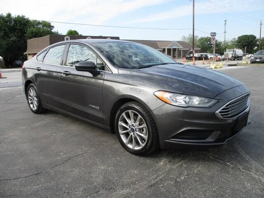 2017 Ford Fusion Hybrid S photo 1