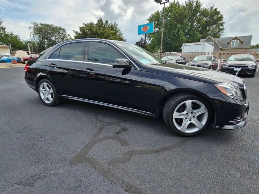 2014 Mercedes Benz E 350 4MATIC photo 1