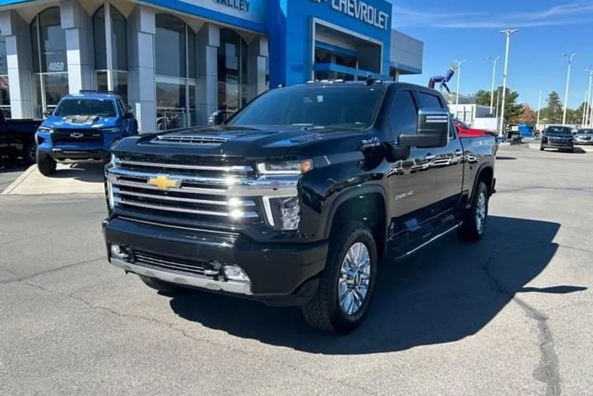 2023 Chevrolet Silverado 2500HD High Country photo 1
