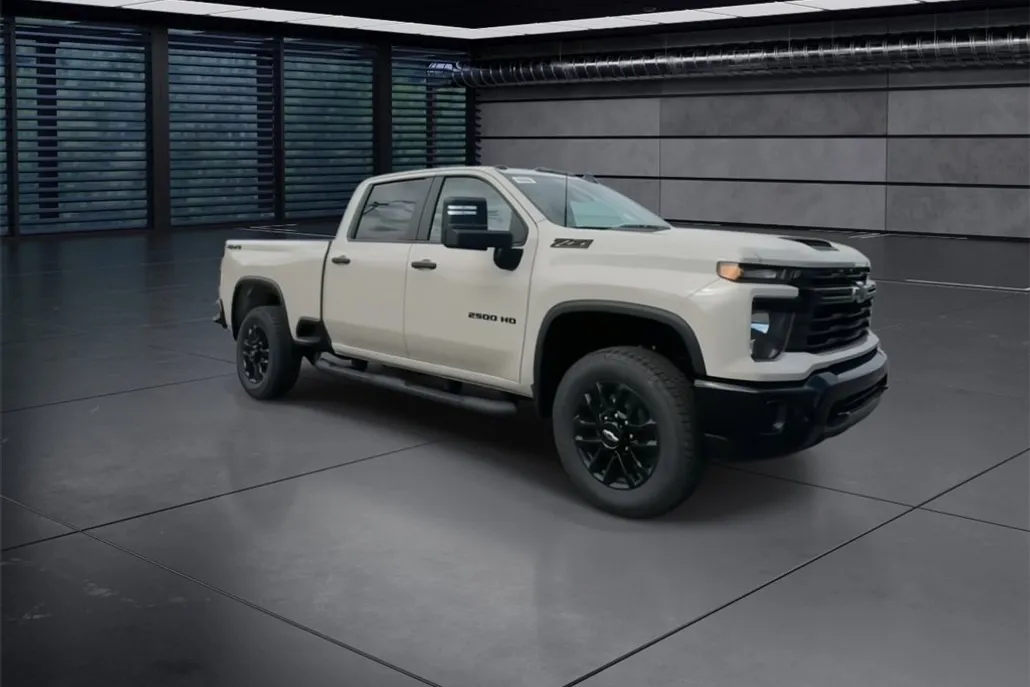 2026 Chevrolet Silverado 2500HD Custom photo 1
