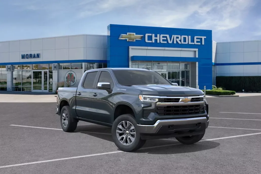 2026 Chevrolet Silverado 1500 LT photo 1